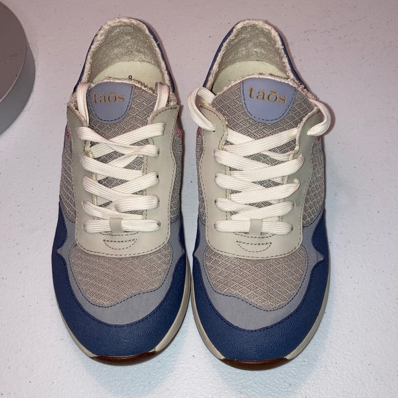 TAOS Direction Sneakers - Picture 2 of 7